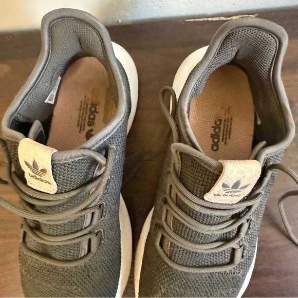 Adidas Originals Tubular Shadow "Trace Cargo" - Minimalist Streetwear Sneakers - Picture 2 of 7